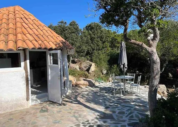 Holiday home Maison De Dans Village Authentique Corse *